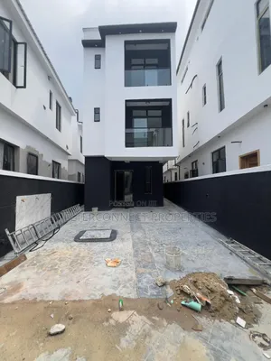 2bdrm Apartment in Chevron for rent