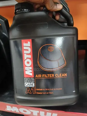 Motul Air Filter Cleaner