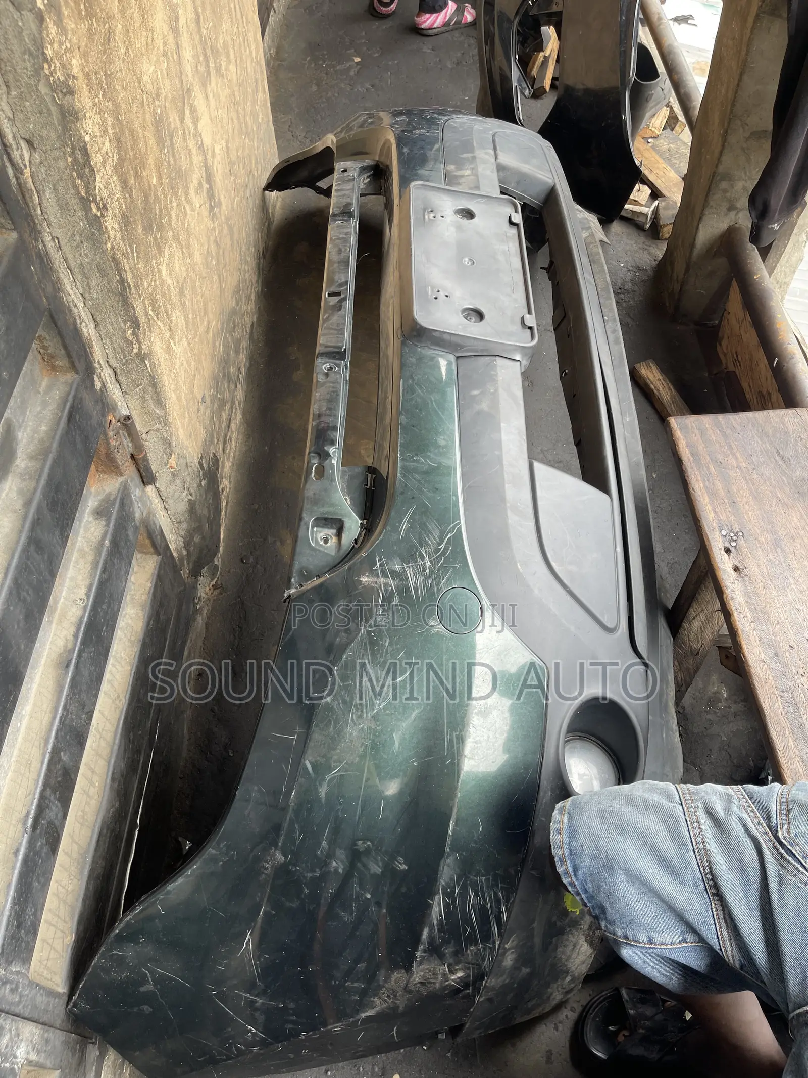 Ford Explorer 2012-2014 Front Bumper