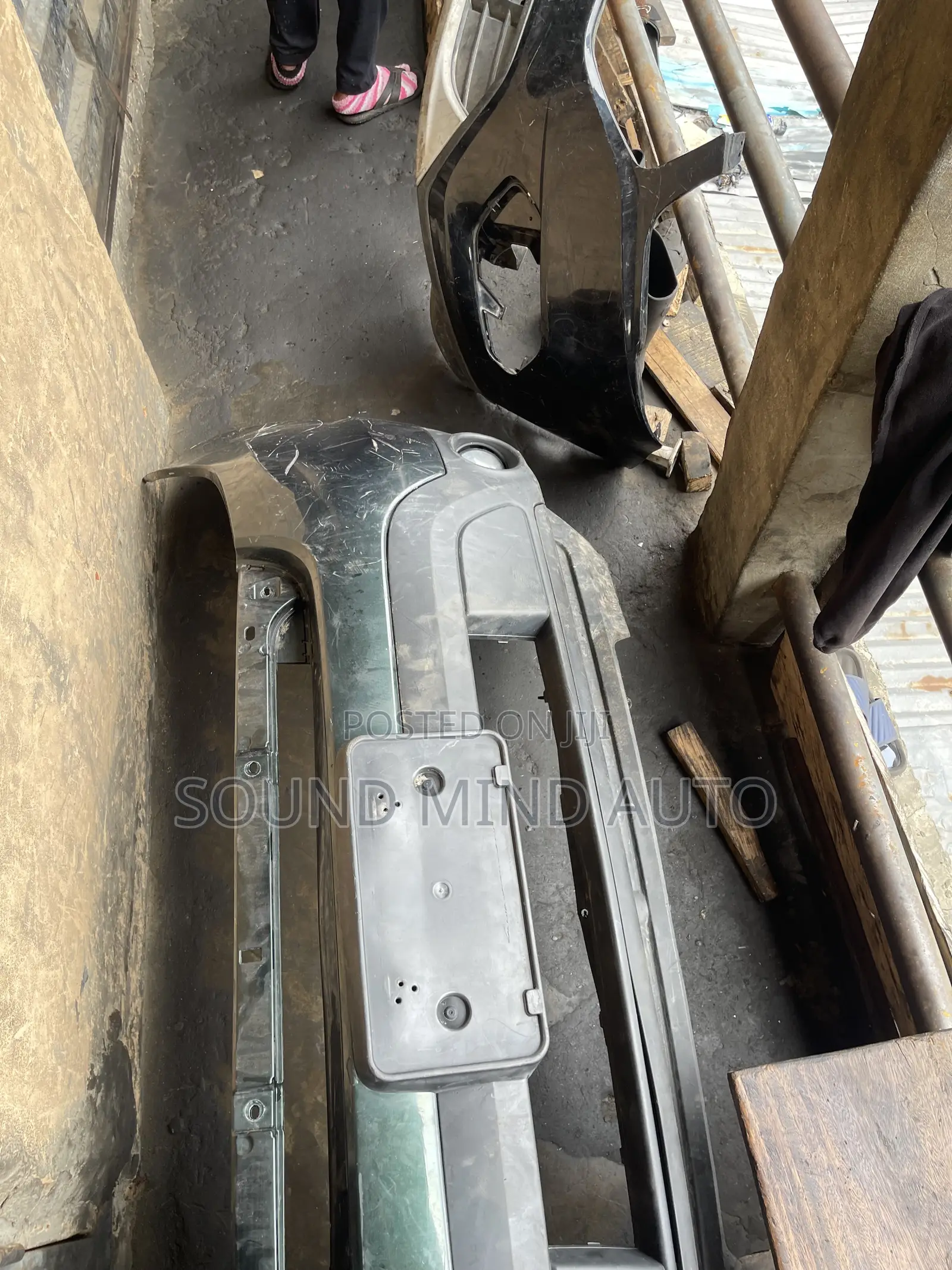 Ford Explorer 2012-2014 Front Bumper