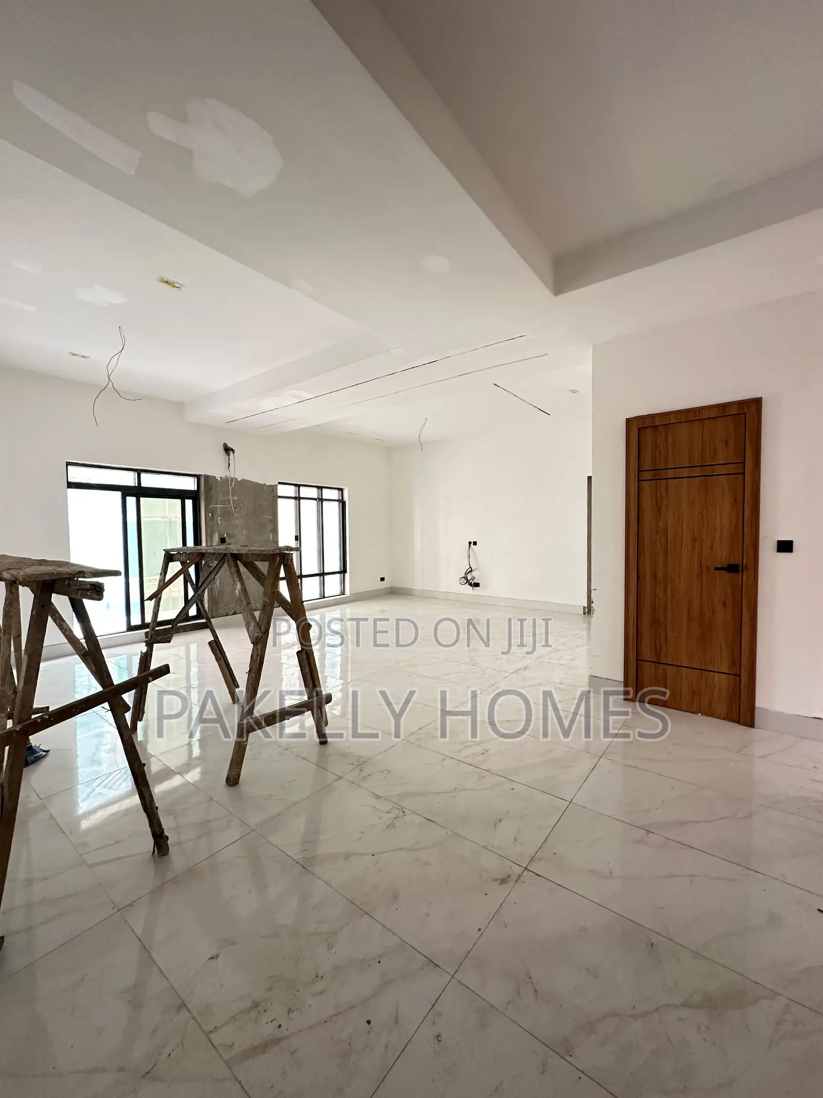 Uniquely-Built Spacious Luxury 3 Bedroom