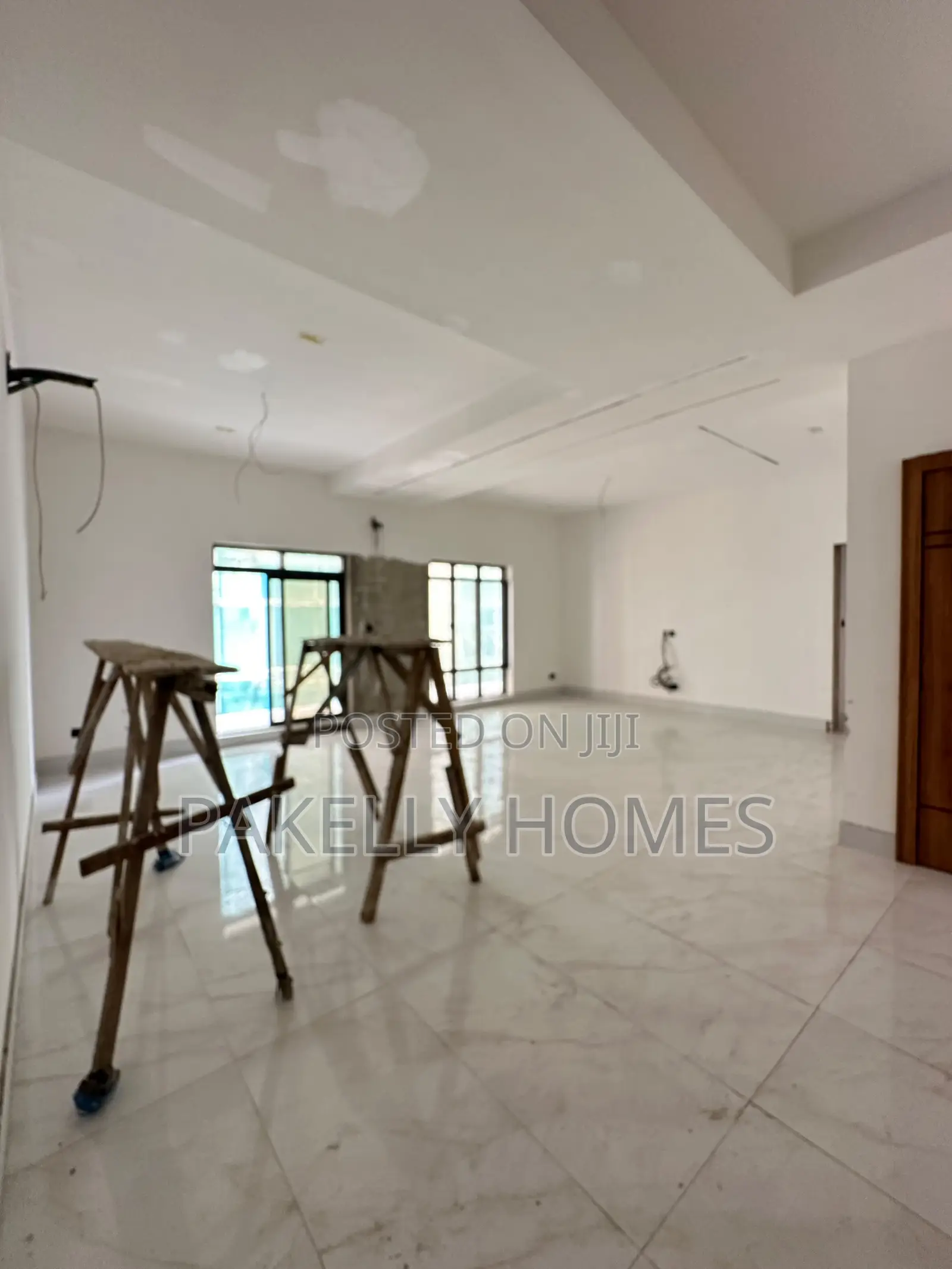 Uniquely-Built Spacious Luxury 3 Bedroom