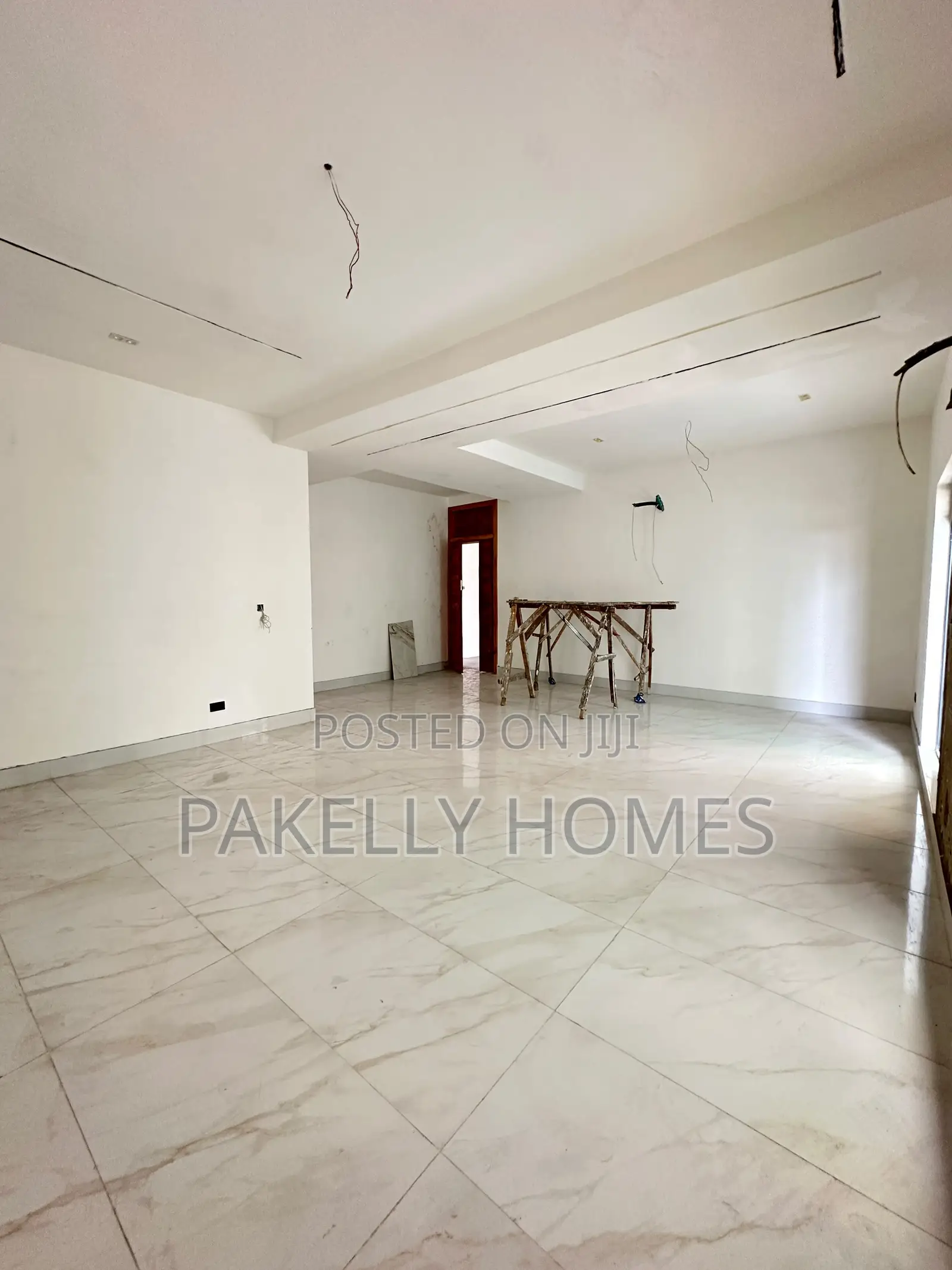 Uniquely-Built Spacious Luxury 3 Bedroom