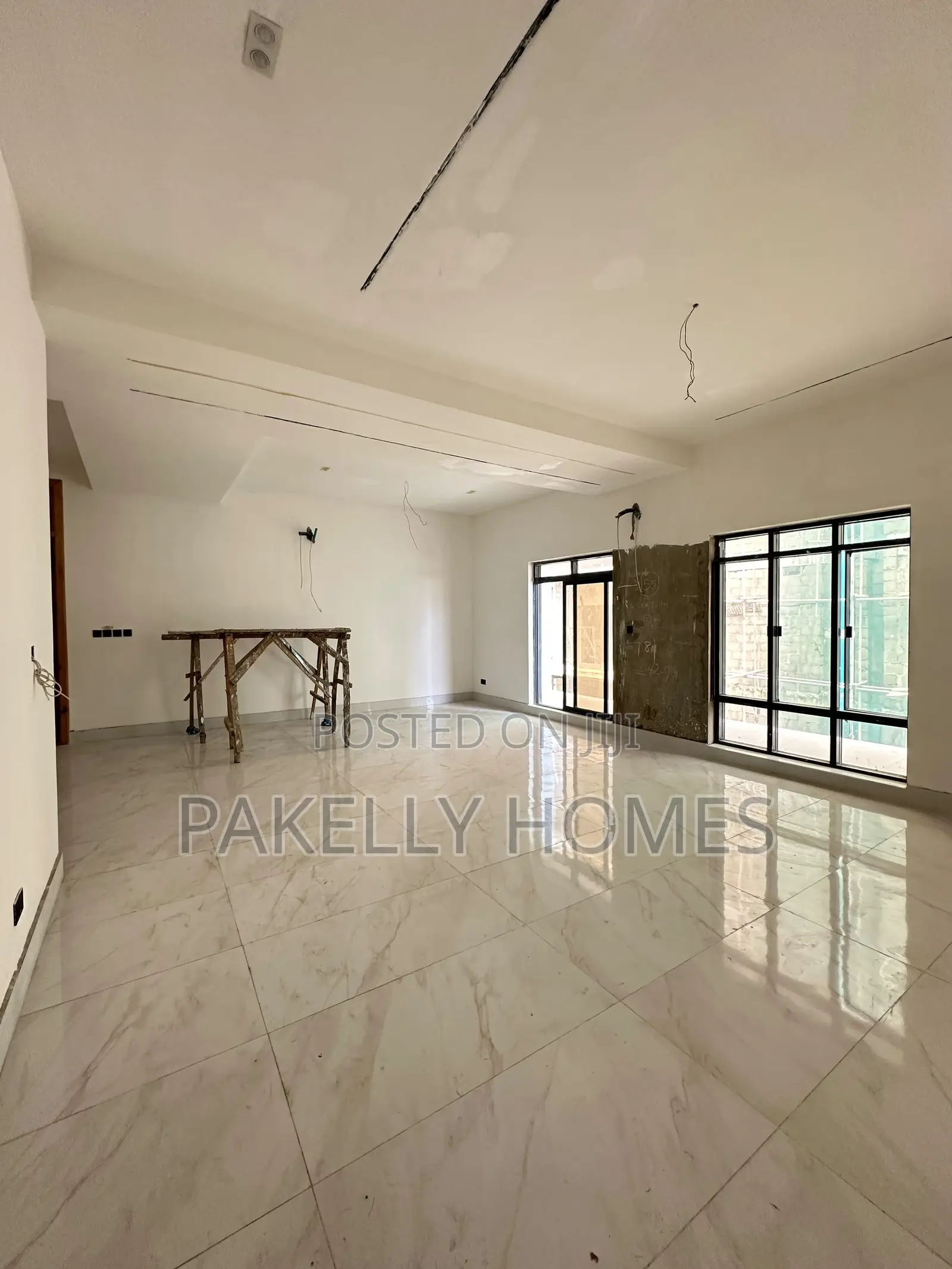 Uniquely-Built Spacious Luxury 3 Bedroom