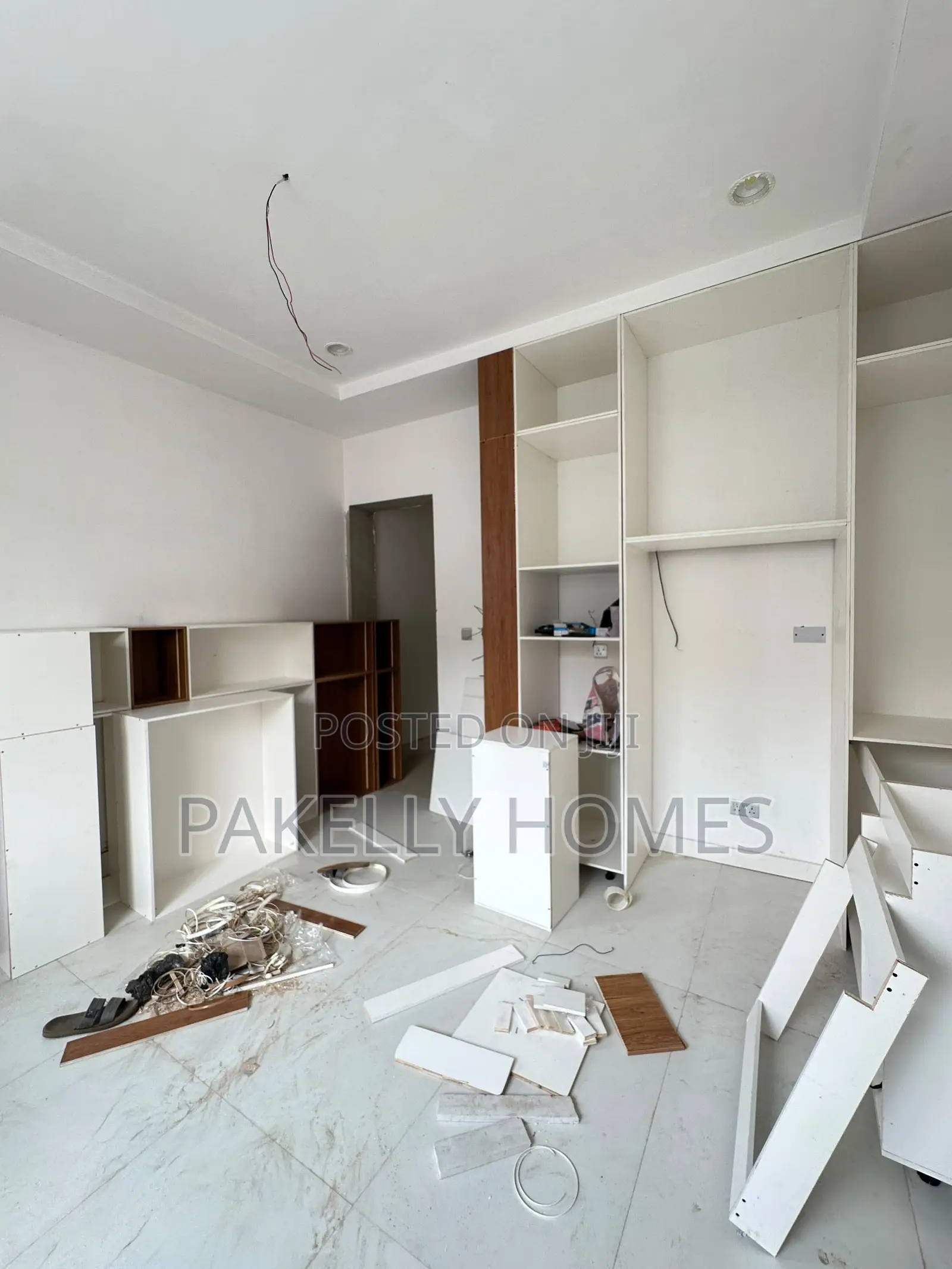 Uniquely-Built Spacious Luxury 3 Bedroom