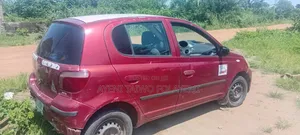 Toyota Yaris 2003 Red