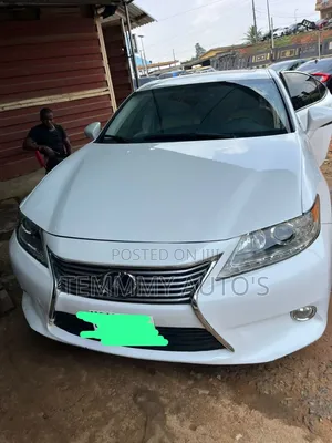 Lexus ES 350 FWD 2014 White