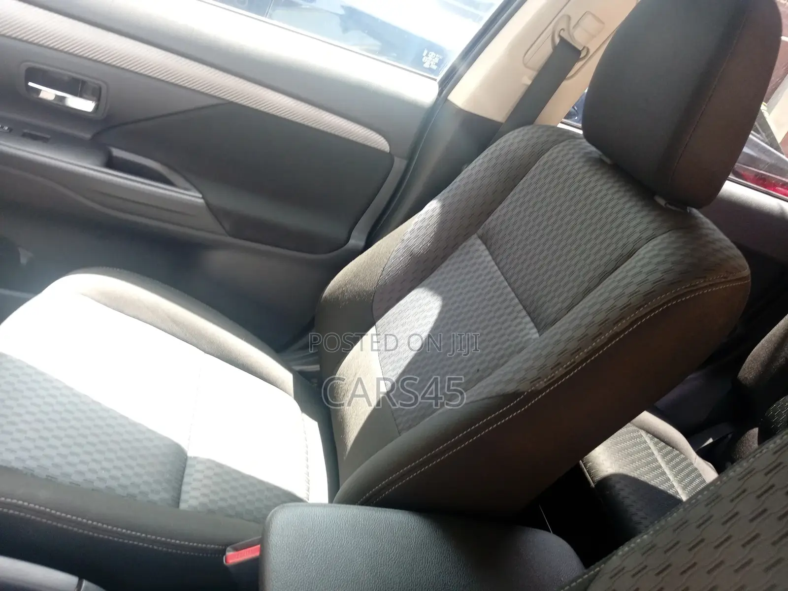 Mitsubishi Outlander 2015 Black