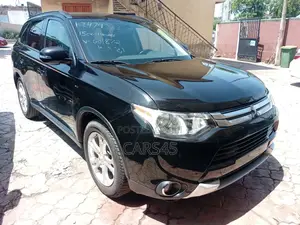 Mitsubishi Outlander 2015 Black
