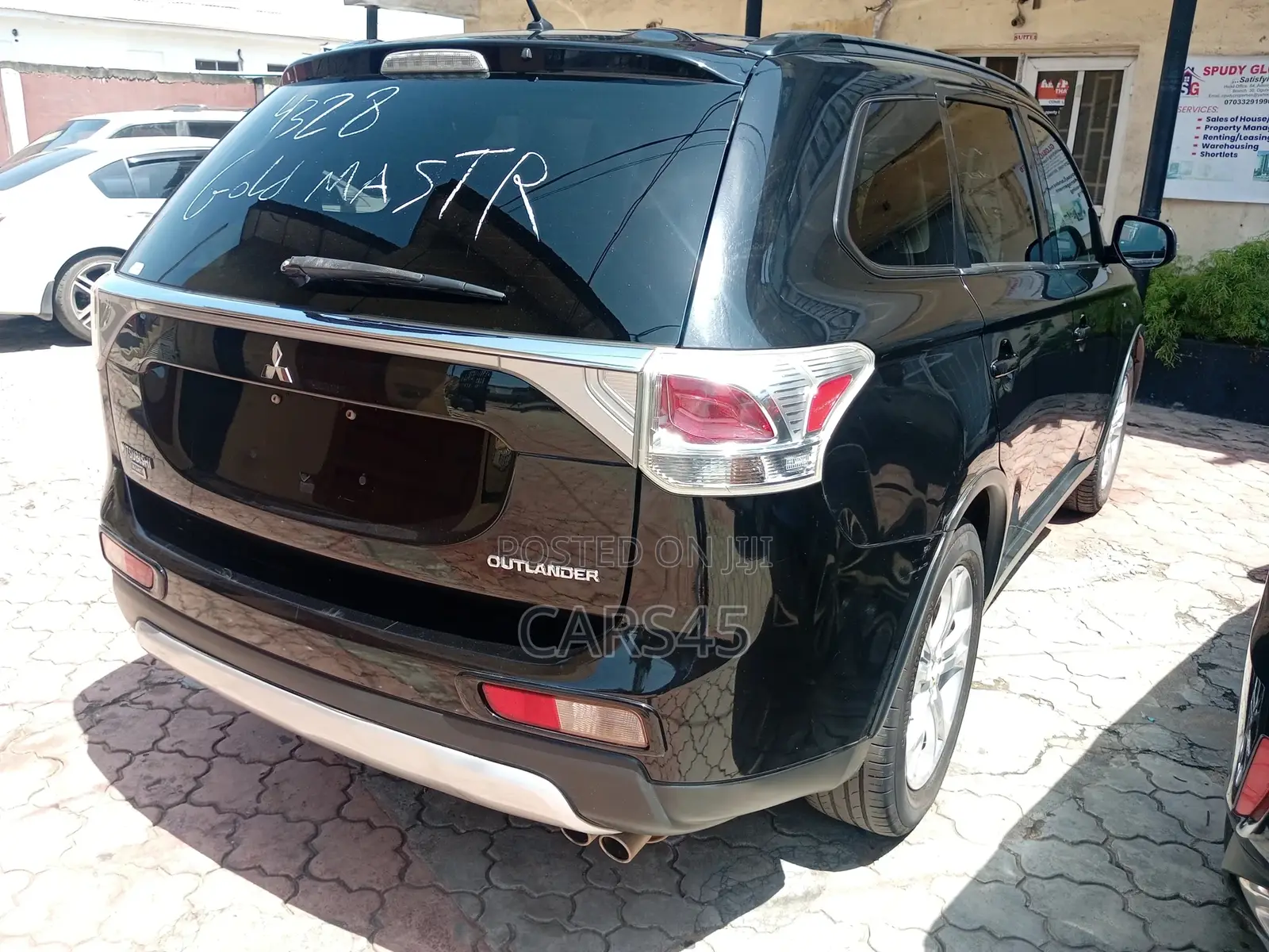 Mitsubishi Outlander 2015 Black