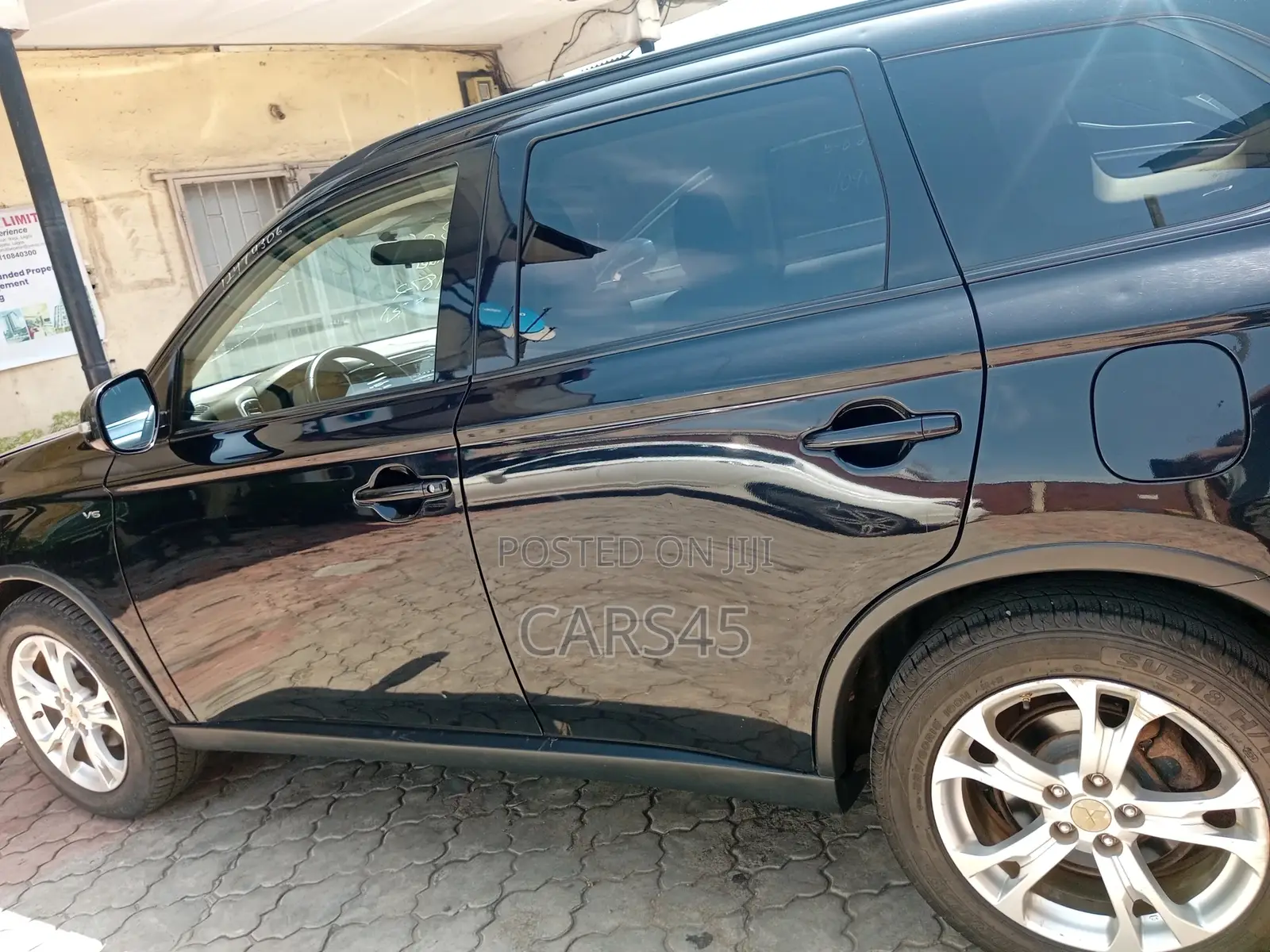 Mitsubishi Outlander 2015 Black
