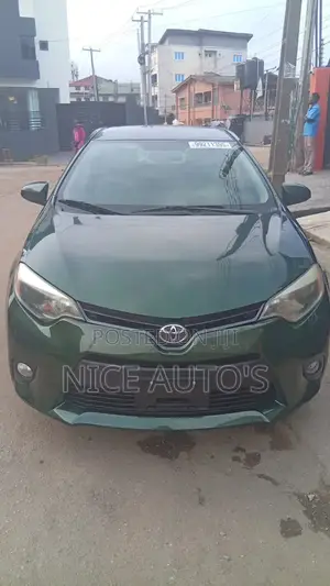 Toyota Corolla LE 4dr Sedan (1.8L 4cyl CVT) 2016 Green