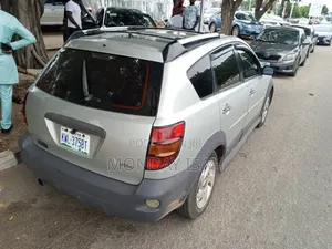 Pontiac Vibe Automatic 2004 Silver