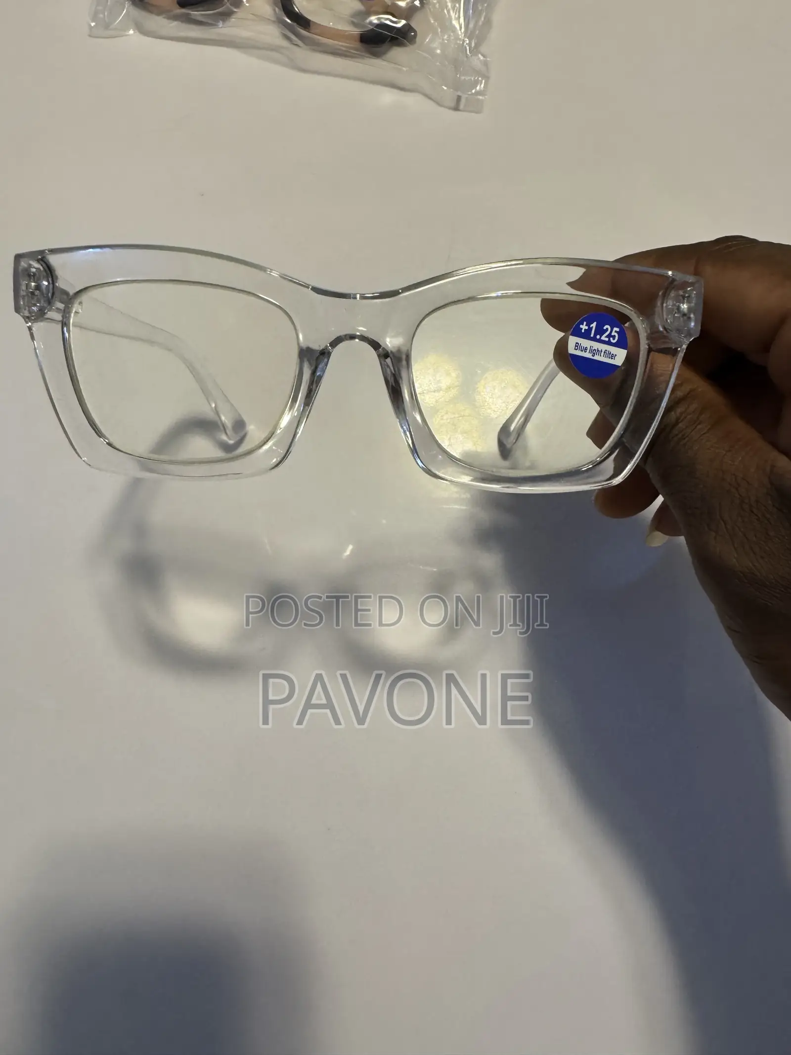 Fashionable Glasses/Frames