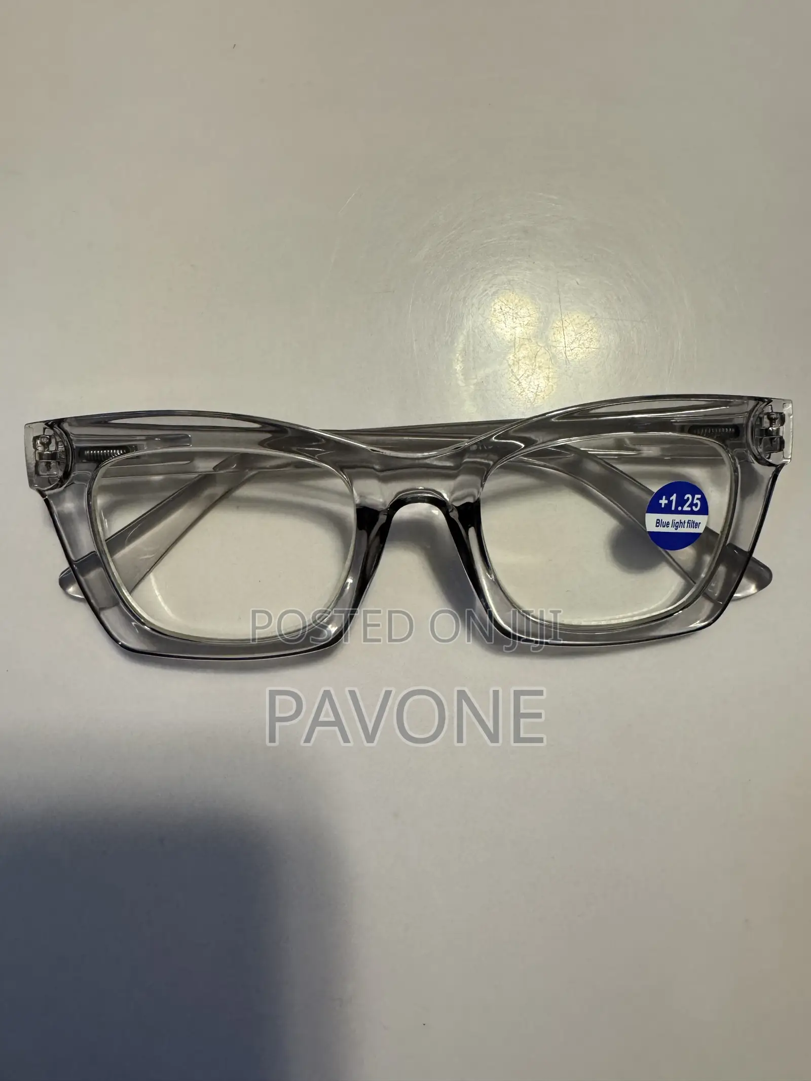 Fashionable Glasses/Frames