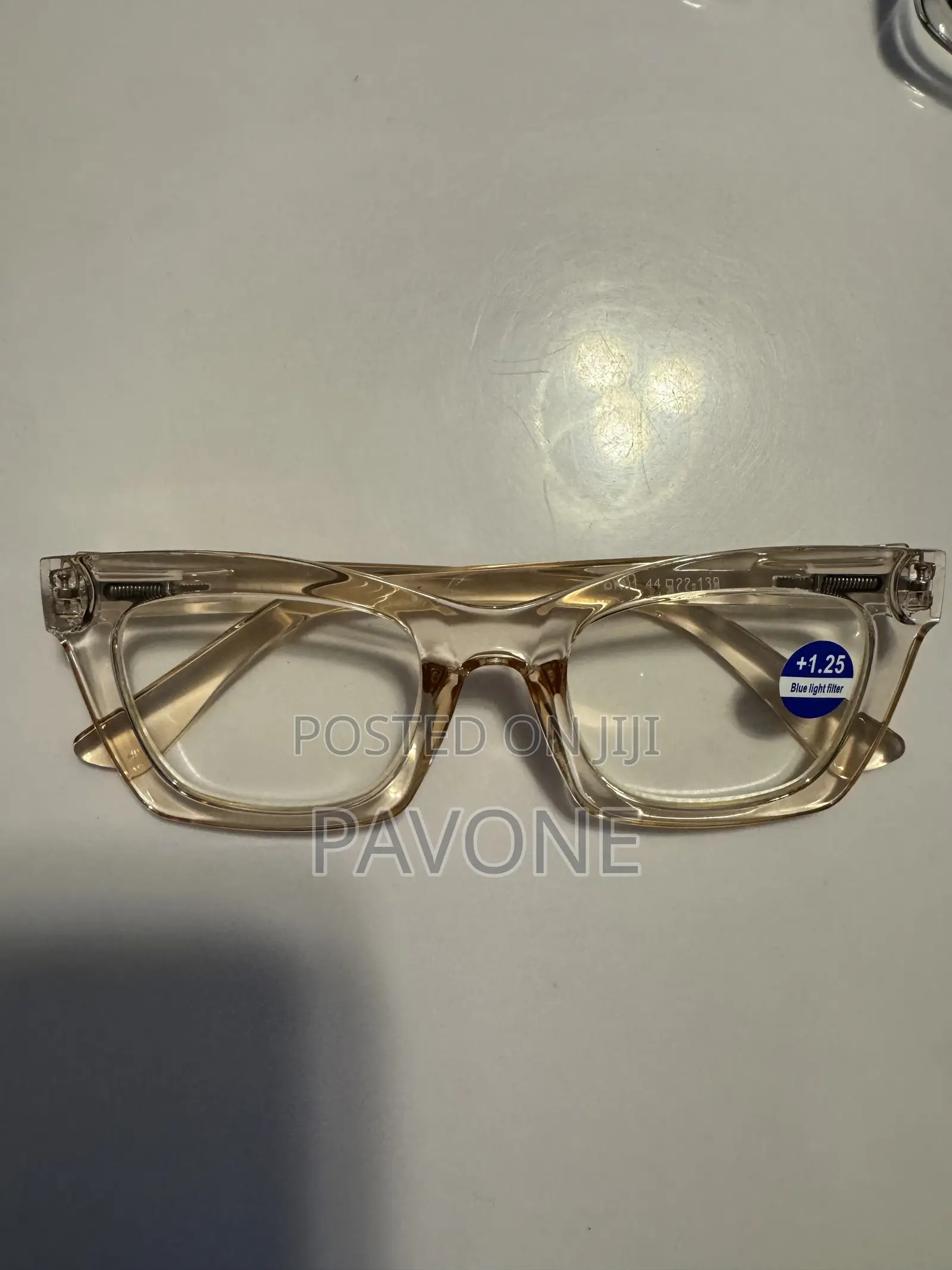 Fashionable Glasses/Frames