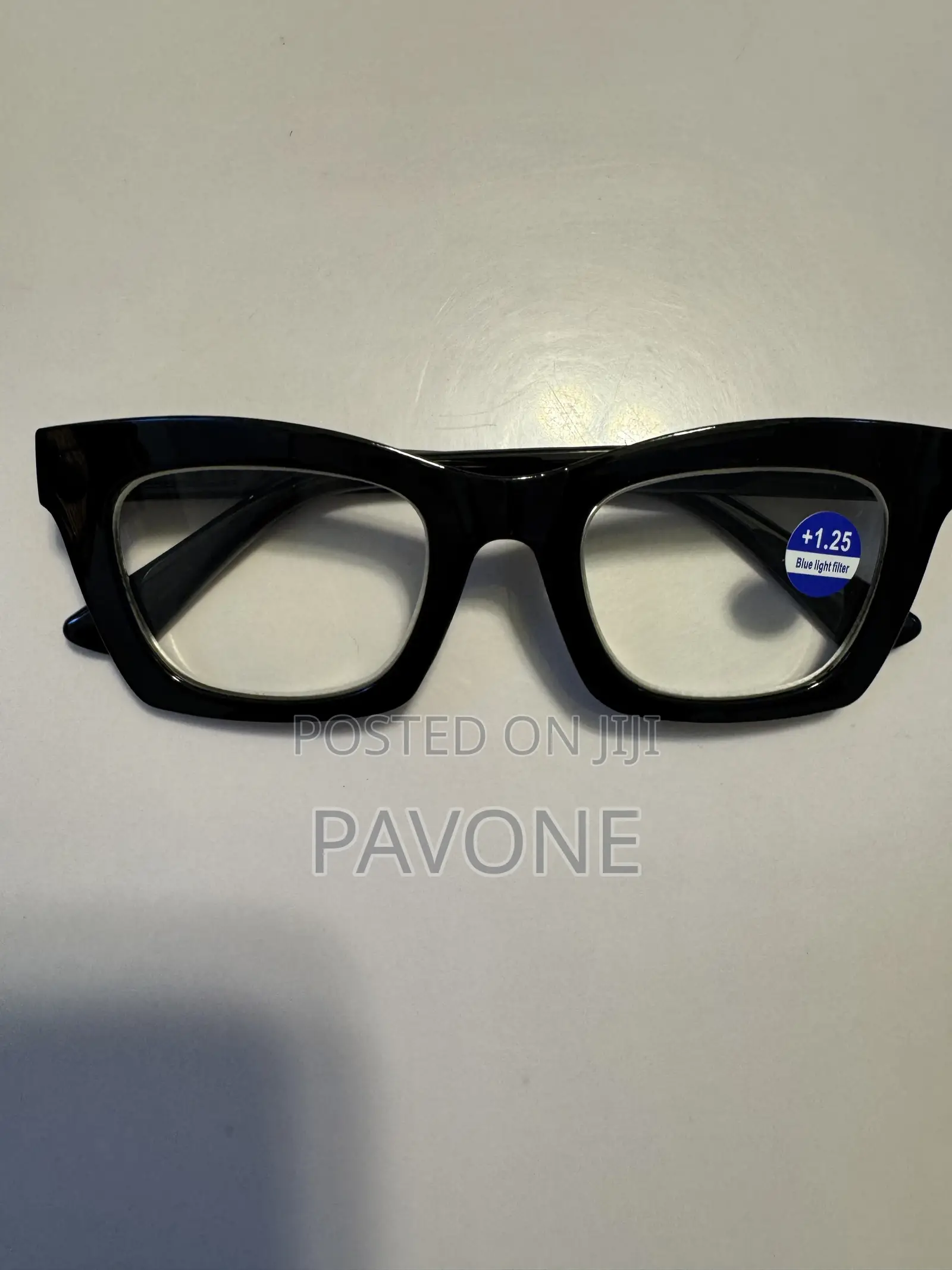 Fashionable Glasses/Frames