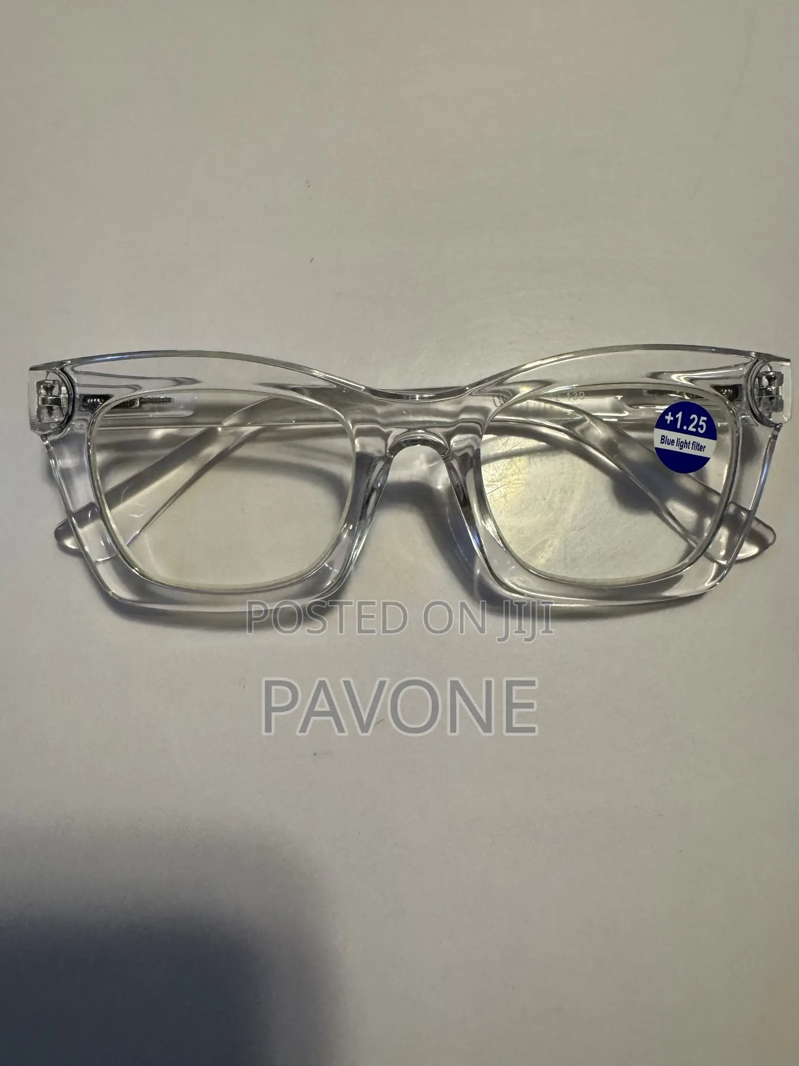 Fashionable Glasses/Frames