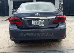 Toyota Corolla LE 4dr Sedan (1.8L 4cyl 4A) 2012 Black