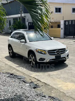 Mercedes-Benz GLC-Class 2016 White