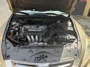 Honda Accord 2003 Gold