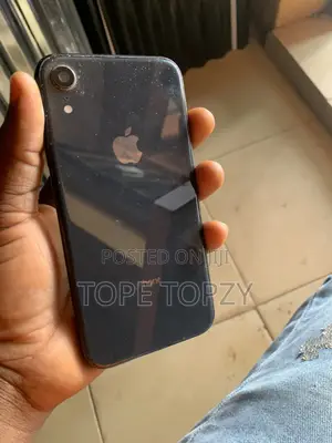 Apple iPhone XR 64 GB Black