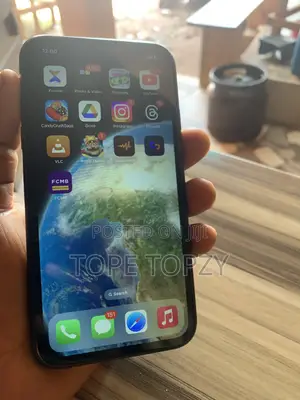 Apple iPhone XR 64 GB Black