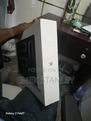 New Laptop Apple MacBook Pro 2026 M5 Pro 24GB Apple M5 Pro SSD 1T