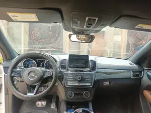 Mercedes-Benz GLE-Class 2018 White