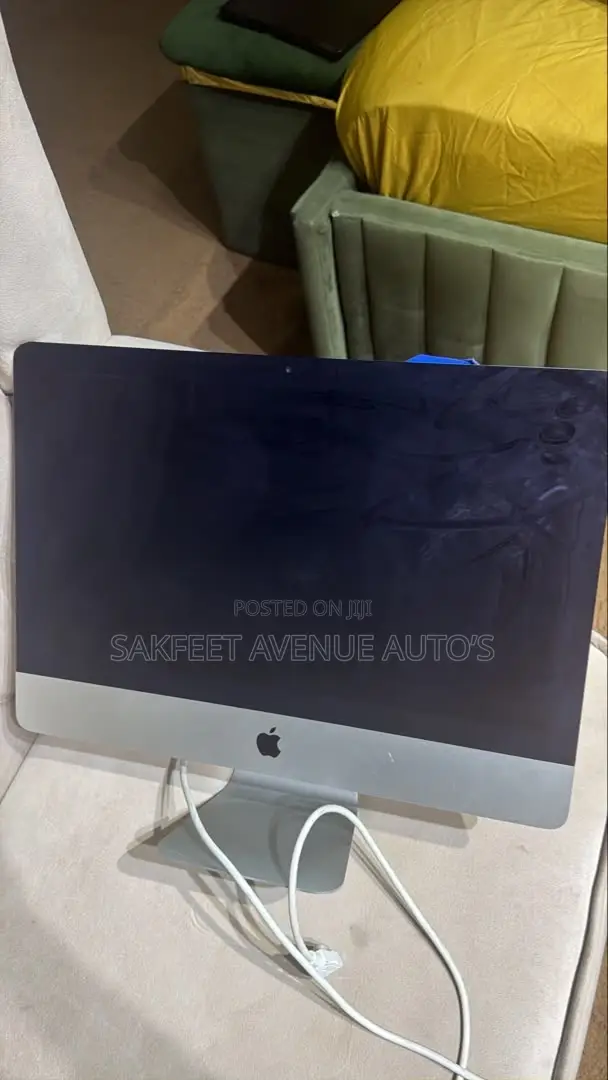 Desktop Computer Apple iMac 8GB Intel Core i5 HDD 1T