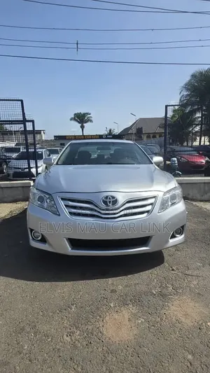 Toyota Camry 2009 Silver