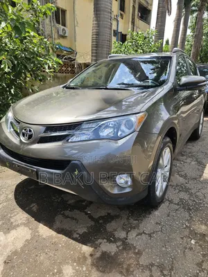 Toyota RAV4 2023 Pink