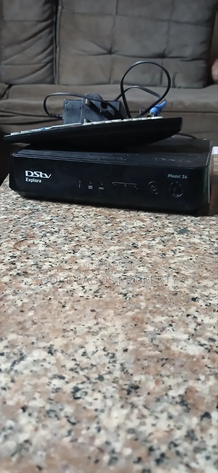 DSTV Explorer 3a Decoder and Remote