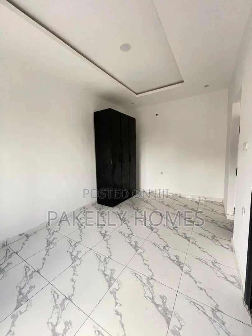 Spacious Well-Built 1 Bedroom Apartment