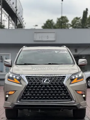 Lexus GX 460 2011 Gold