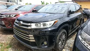 Toyota Highlander XLE 4x2 V6 (3.5L 6cyl 8A) 2018 Black