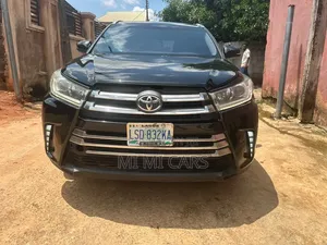 Toyota Highlander 2016 Black