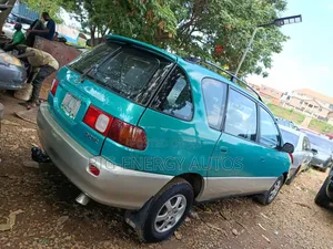 Toyota Picnic 2.0 FWD 2007 Blue