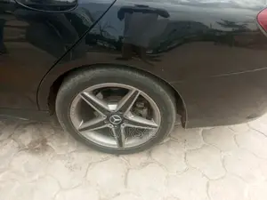 Mercedes-Benz C400 2015 Black