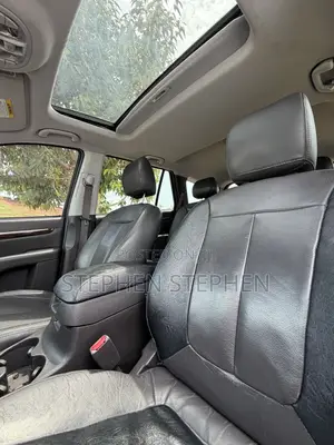 Hyundai Santa Fe 2012 Black
