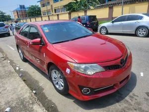 Toyota Camry LE 4dr Sedan (2.5L 4cyl 6A) 2013 Red
