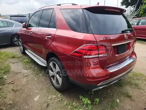Mercedes-Benz GLE-Class GLE 350 2016 Red