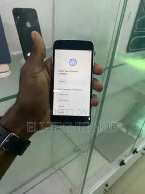 Apple iPhone SE 64 GB White