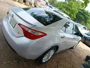 Toyota Corolla S 4dr Sedan (1.8L 4cyl CVT) 2016 Silver