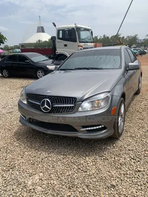 Mercedes-Benz C300 2011 Gray