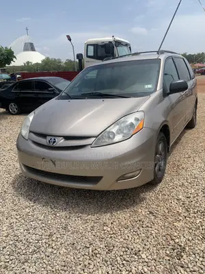 Toyota Sienna 2007 Gray