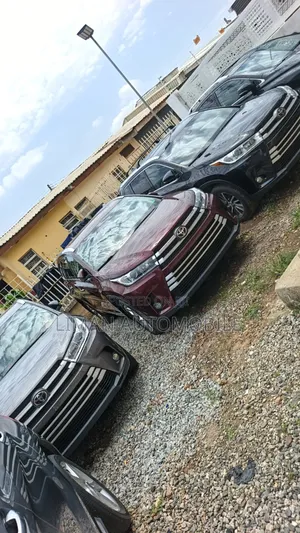Toyota Highlander Limited 4x4 V6 (3.5L 6cyl 8A) 2018 Gray