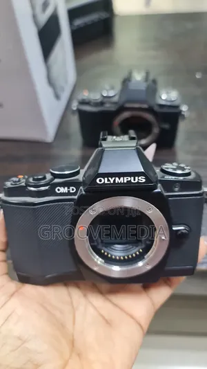 Olympus Om-D-E-M5 Camera Uk Used