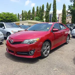 Toyota Camry 2014 Red