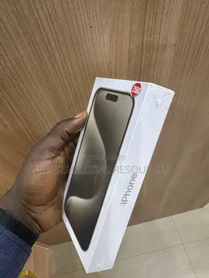 New Apple iPhone 15 Pro Max 256 GB Silver
